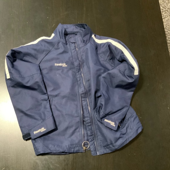 Reebok Hockey Windbreaker Jacket and NIKE t-shirt size small - Picture 2 of 9